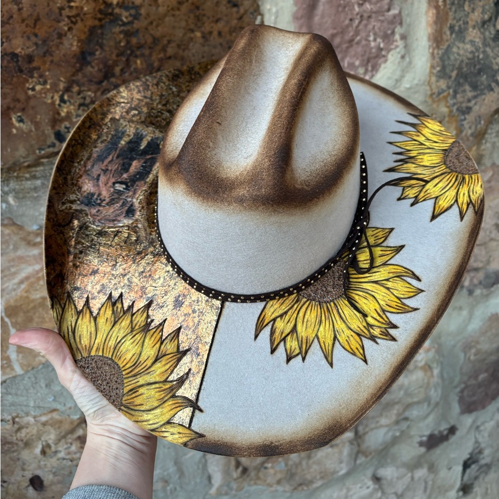 New Cody James Hand burned & Painted felt hat 
Sz 7 3/8 - Picture 4 of 9